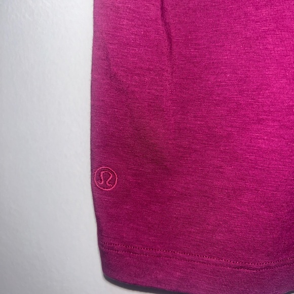 Lululemon Cropped Tee - Picture 3 of 3